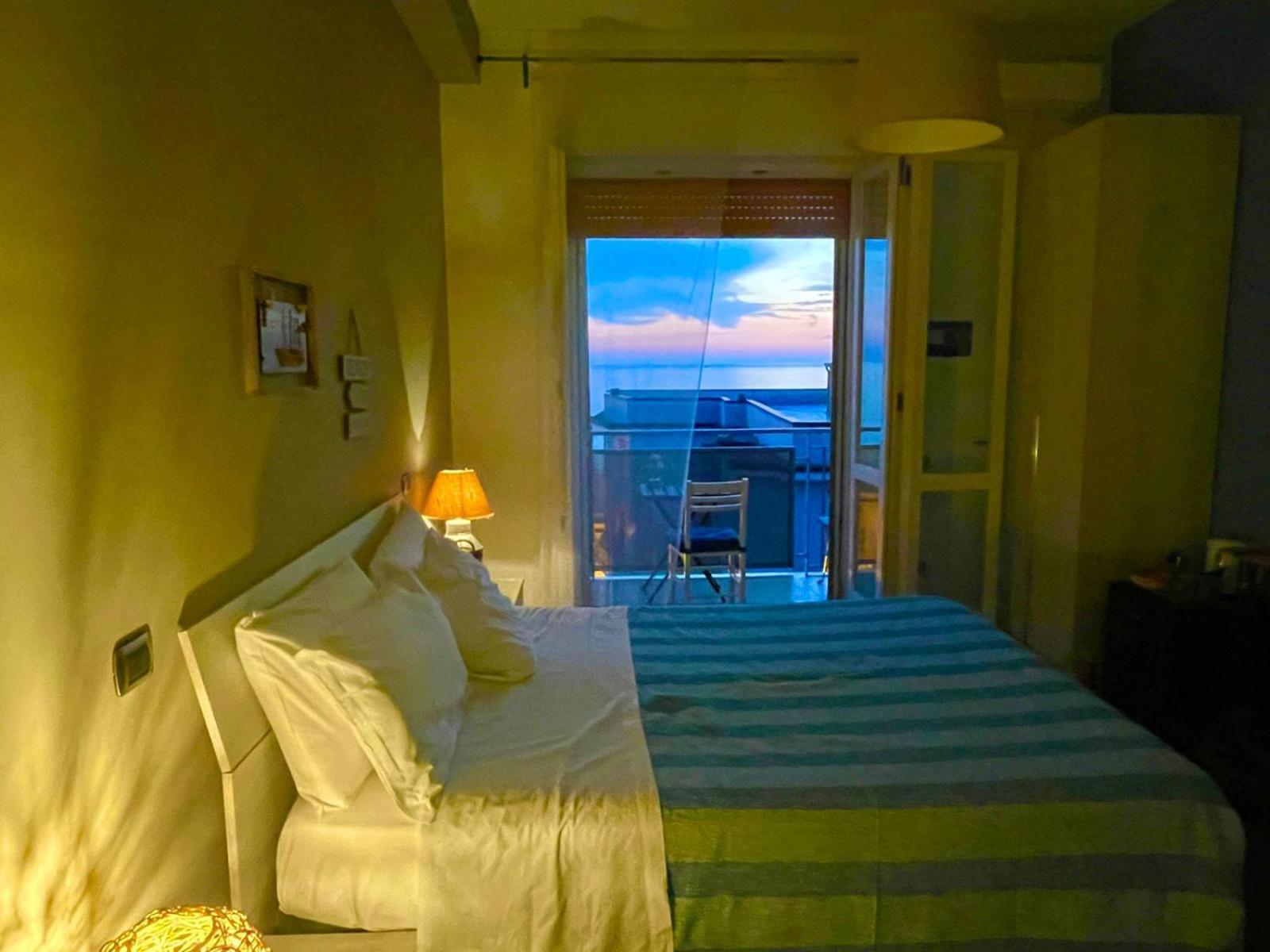 Acquasalata Bed & Breakfast Salerno Exterior foto